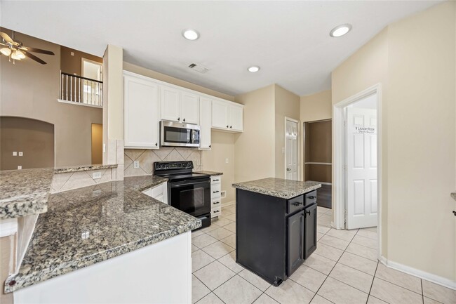 Building Photo - 12108 E Canyon Trace Dr