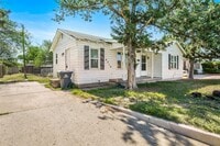 Building Photo - Two bedroom house for lease