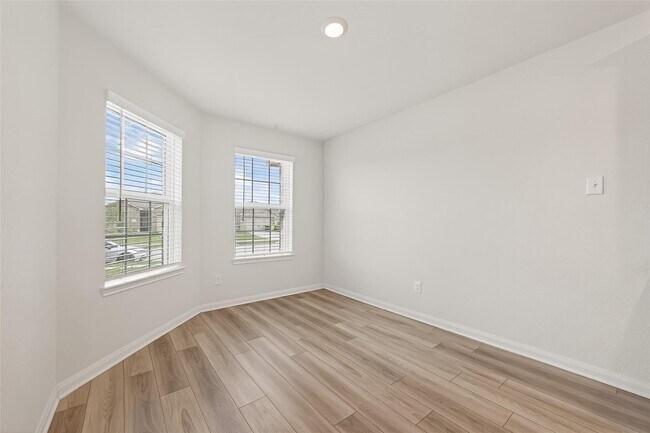 Building Photo - 10718 Millet Ct