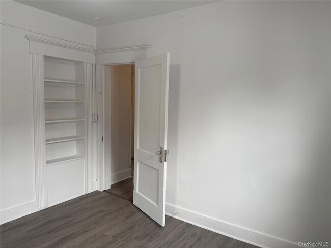 Building Photo - 49 Lake Ave