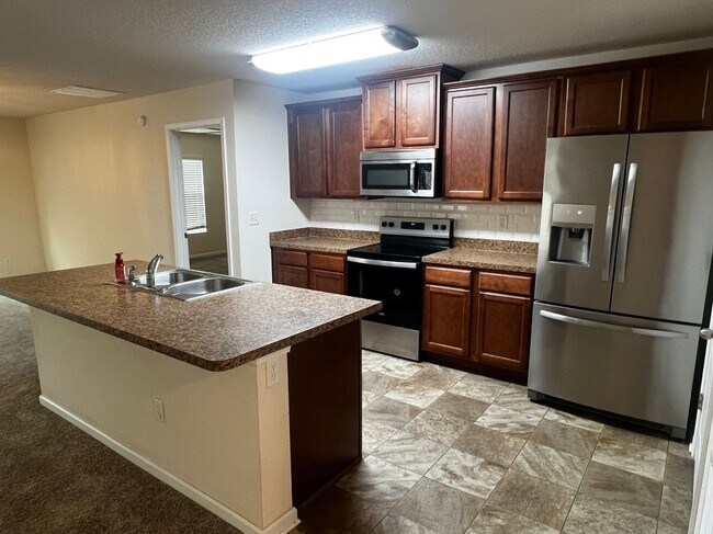 Building Photo - 239 Brooklet Cir