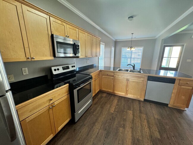 Building Photo - 3BR/2.5BA For Rent