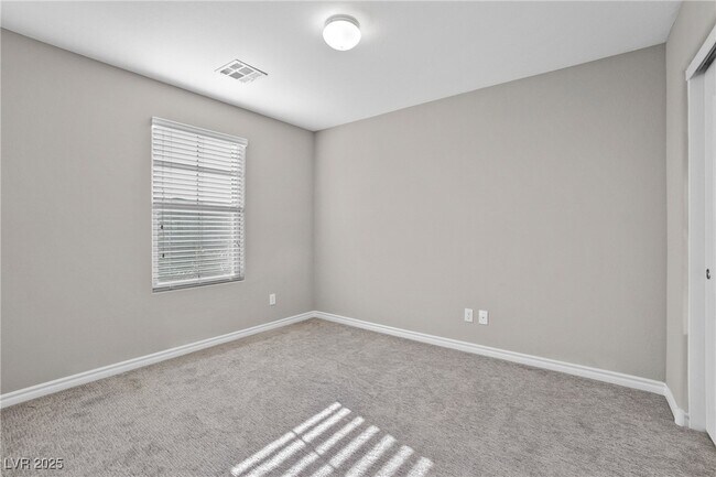 Building Photo - 12243 Loggeta Way