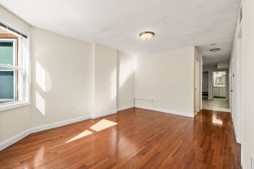 Building Photo - 93 Kilsyth Rd