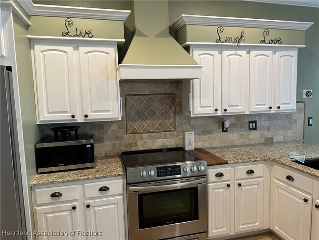 Building Photo - 4536 Darnell Dr