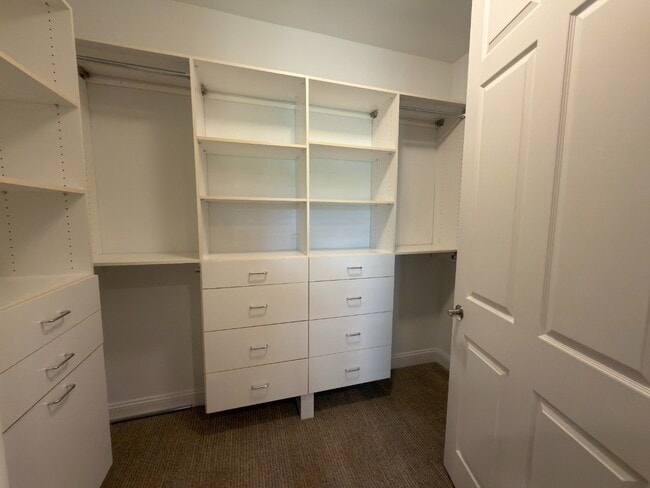 Building Photo - Modern 2BR/2BA Condo in Willow Glen Place Near Downtown San Jose. 2 Secured Parking Spots. Underg...