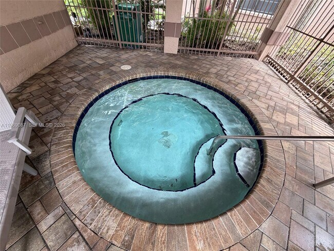 Building Photo - 2826 S University Dr