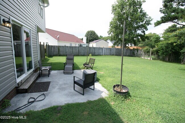 Building Photo - 7106 Haven Way