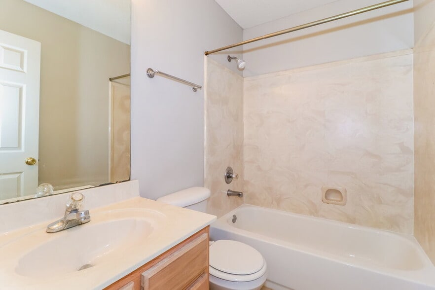 Building Photo - 2806 Breezy Ridge Trail