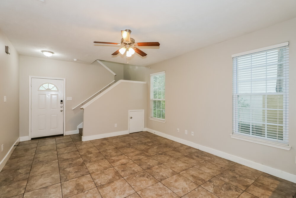 Building Photo - 6607 Dickson Way