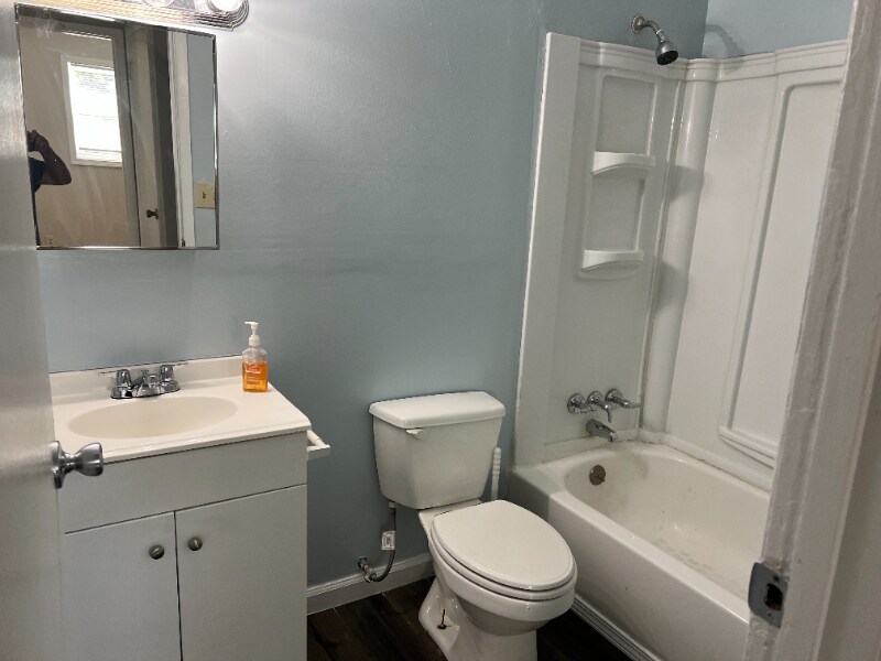 Building Photo - 1490 Cedar Creek Ln