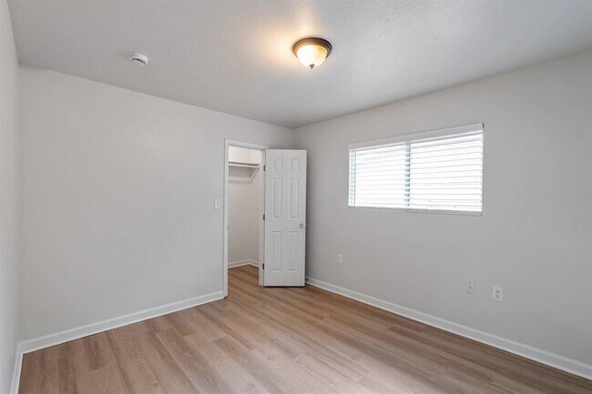 Building Photo - 8408 Staunton Dr