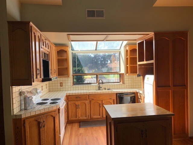 Building Photo - 1001 Brandywine Dr