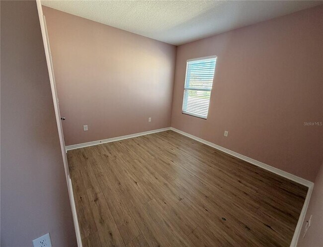 Building Photo - 1855 Hackberry St