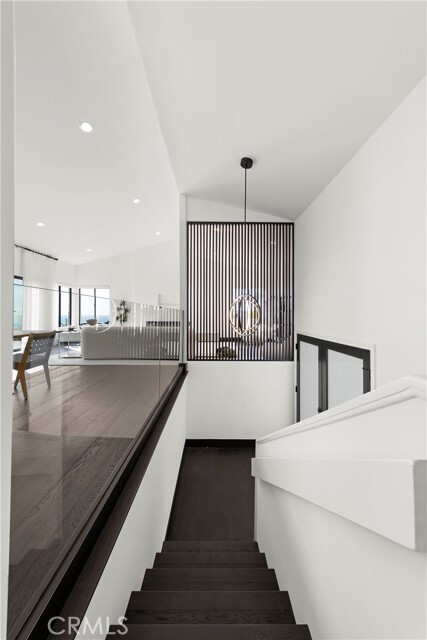 Building Photo - 685 Nyes Pl