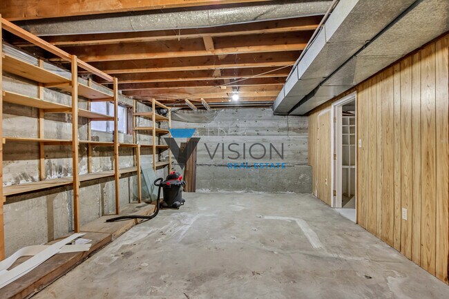 Building Photo - 558 E 3665 S