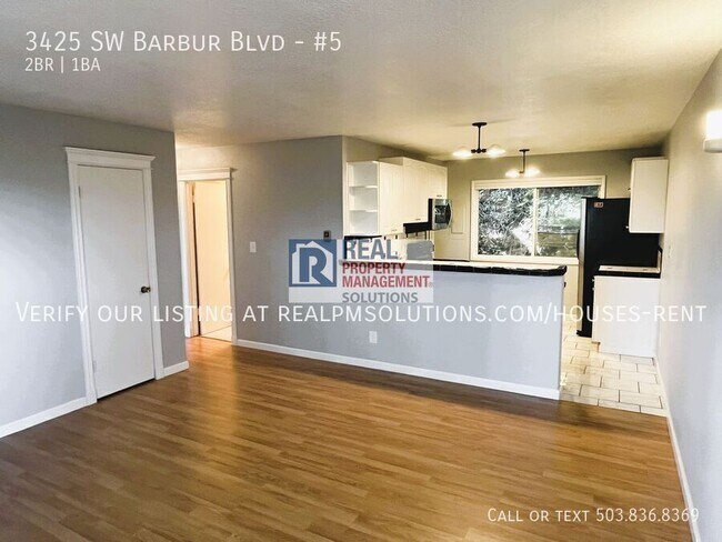 Building Photo - 3425 SW Barbur Blvd