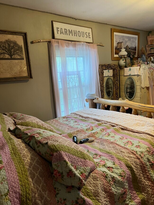 Building Photo - 1455 N Brookfield Rd