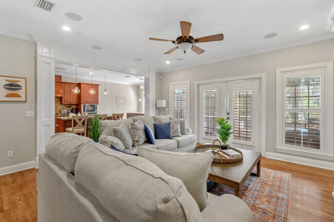 Building Photo - 2665 Breton Ridge Dr
