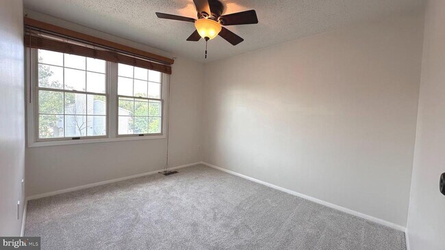 Building Photo - 13566 Bentley Cir