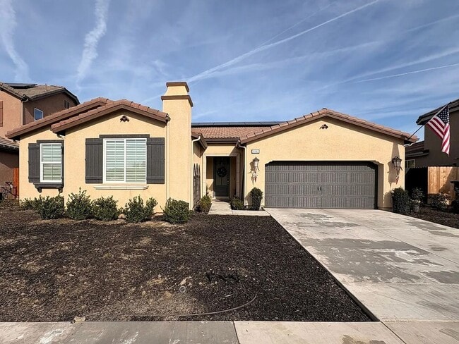 Building Photo - Modern 4 bed 2 bath - Shannon Ranch