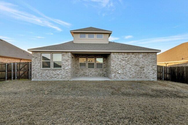 Building Photo - 1007 Hitchin Post Way