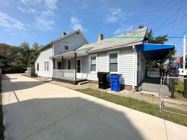 Building Photo - 2094 W 44th St