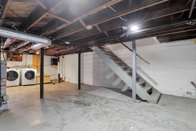 Building Photo - 47 W Weber Rd