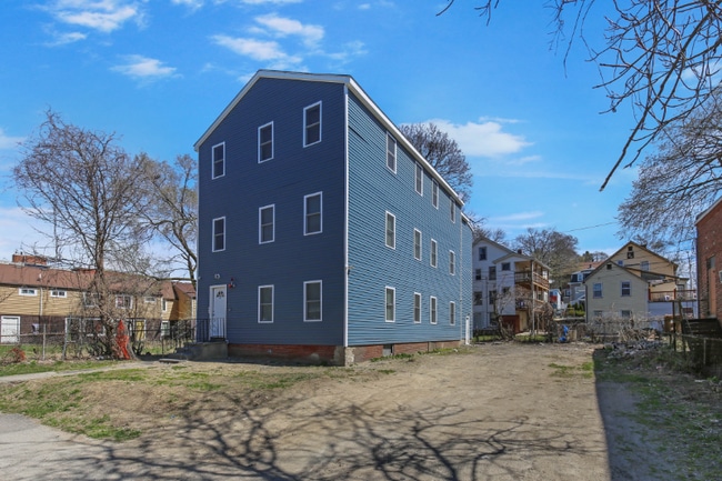 Building Photo - 15 Hawley St