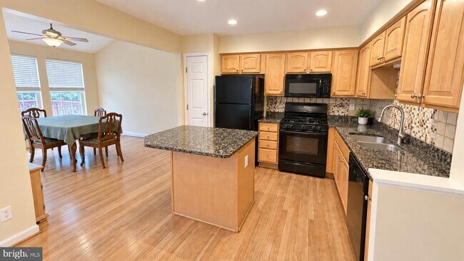 Building Photo - 410 Terrace Dr