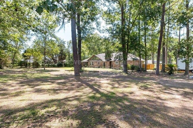 Building Photo - 200 Hermitage Dr