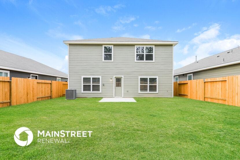 Building Photo - 26821 Steinbeck Dr