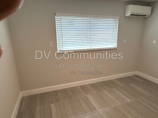 Building Photo - 2802 Pass a Grille Way