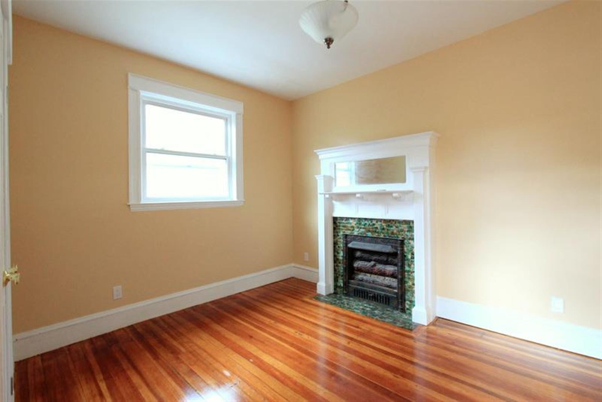 Building Photo - 179 College Ave