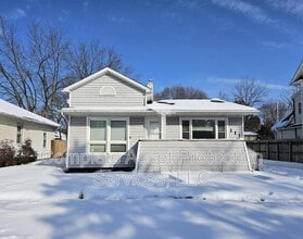 Building Photo - 111 Laurel St