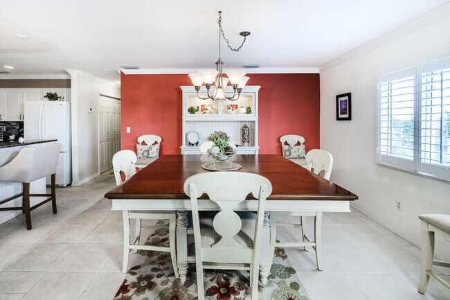 Building Photo - 1477 Park Beach Cir
