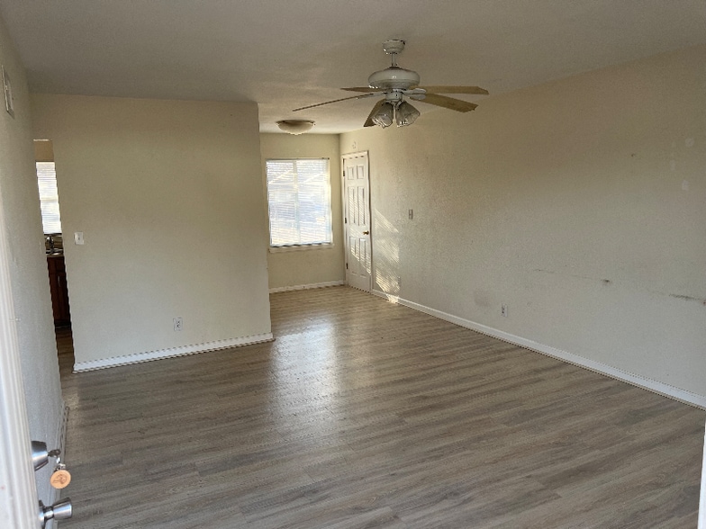 Building Photo - 2026 Colorado Ave