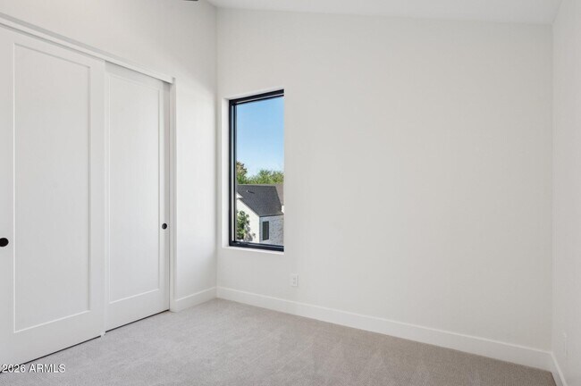 Building Photo - 6306 N 10th Dr