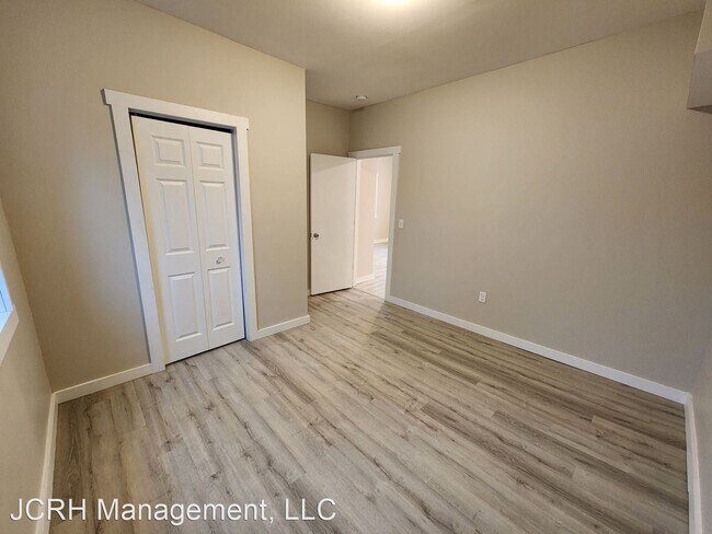 Building Photo - 3 br, 1 bath House - 2118 W Phelps