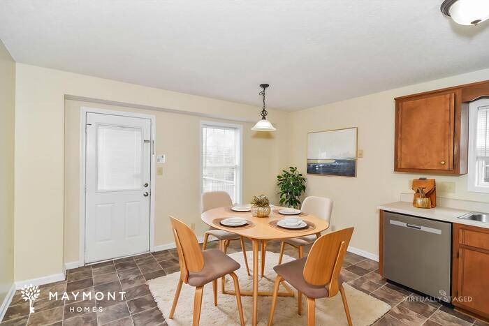 Building Photo - 129 Monarch Ln