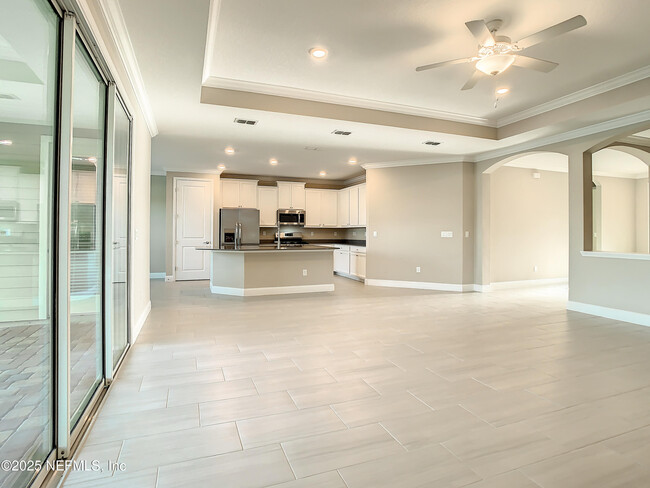 Building Photo - 380 Brybar Dr