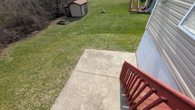 Building Photo - 4BR/2.5BA Middletown Home - Study with French Doors - Pond View