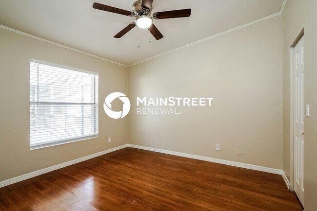 Building Photo - 3 Bedroom Pet-Friendly Home in Fort Myers,...