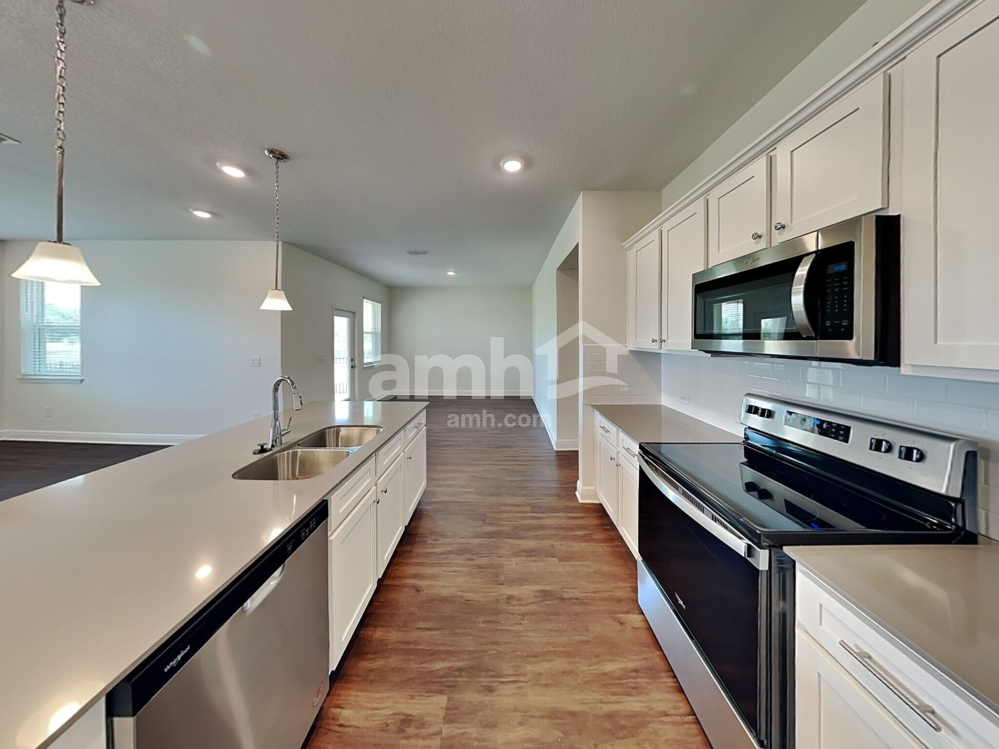 Building Photo - 14612 Cedar Ml Dr