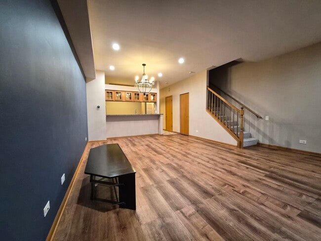 Building Photo - 2609 Carrolwood Rd