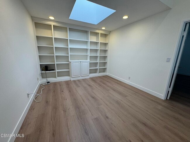 Building Photo - 834 Sunstone St