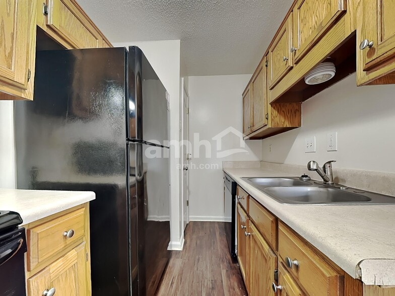 Building Photo - 4938 Copper Valley Dr E