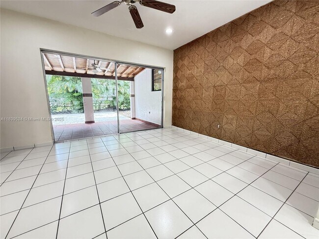 Building Photo - 5760 SW 55th St