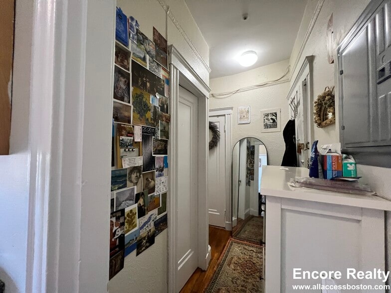 Building Photo - 66 Chiswick Rd