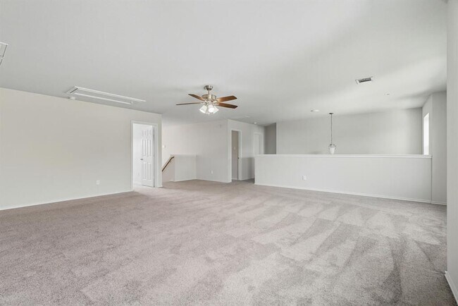 Building Photo - 125 Pine Cove